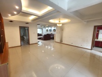 4室2廳2陽臺 酈島嘉園客廳