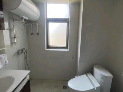 2室2廳1陽(yáng)臺(tái) 盛高大城一期