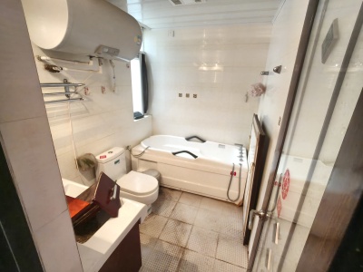 4室2廳2陽臺 酈島嘉園衛(wèi)生間