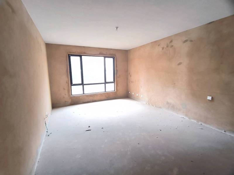 4室2廳2陽臺 平和花園臥室