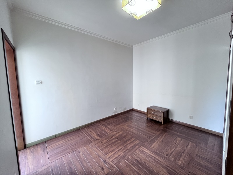 2室2廳2陽臺 金江小區(qū)云苑臥室