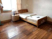 4室2廳1陽(yáng)臺(tái) 丹霞路245號(hào)臥室