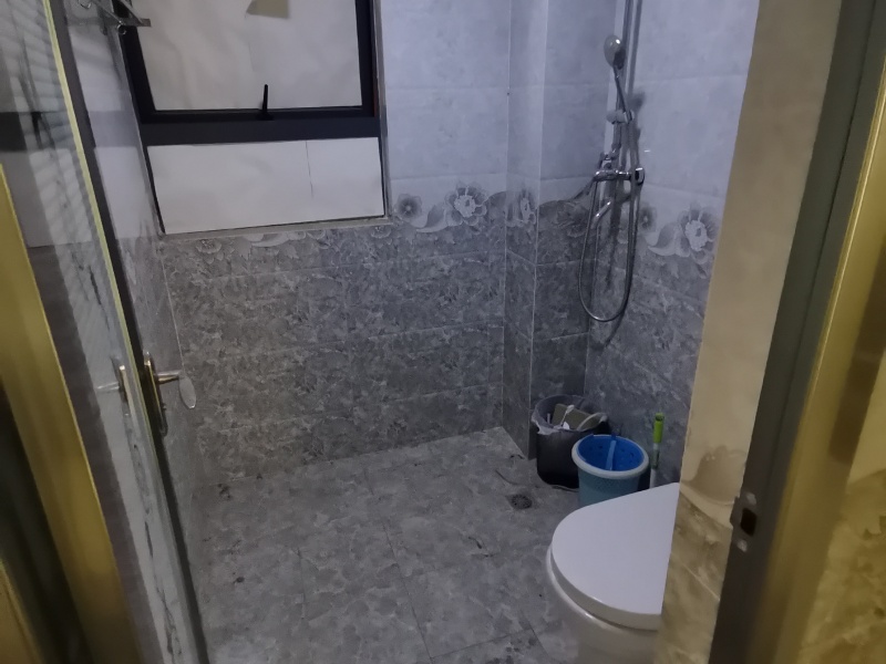 3室2廳2陽臺 潤城第三大道衛(wèi)生間