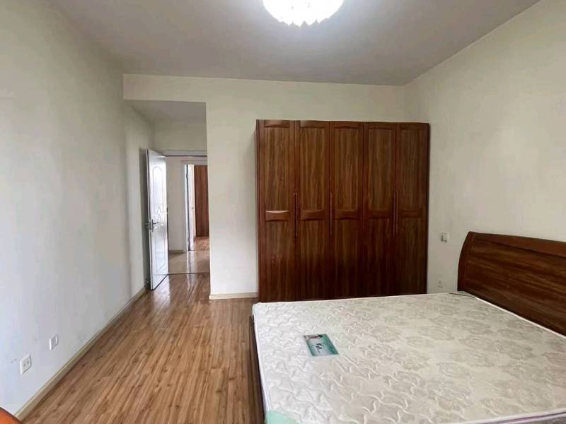 3室2廳2陽臺(tái) 和諧世紀(jì)臥室