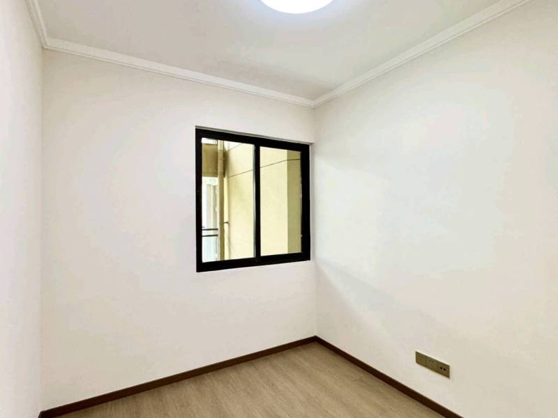 3室2廳1陽(yáng)臺(tái) 中交碧桂園映象美廬一期臥室