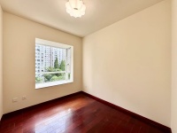 4室2廳2陽(yáng)臺(tái) 云南映象C區(qū)臥室