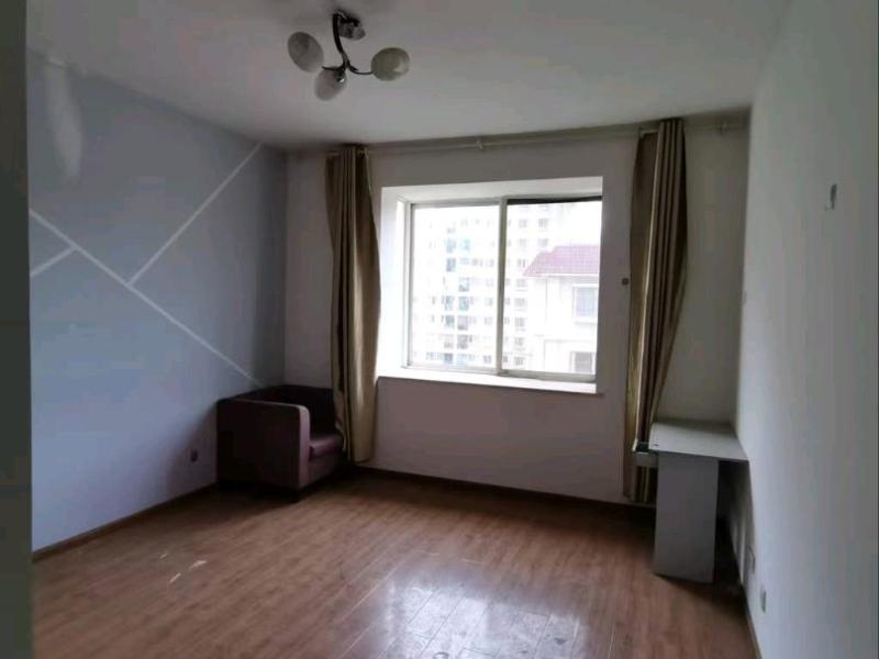 6室3廳2陽臺 夏意雅園臥室