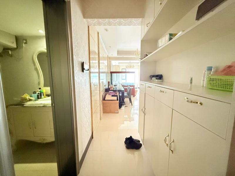 2室1廳1陽臺 同德昆明廣場A區(qū)門廳