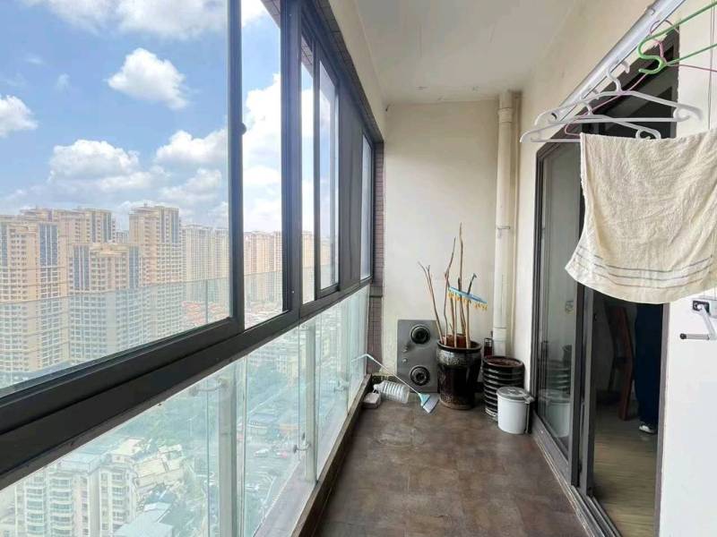 3室2廳2陽臺(tái) 和諧世紀(jì)陽臺(tái)