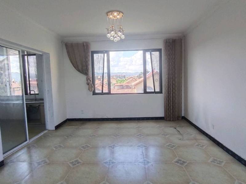 4室2廳2陽臺 萬和花園餐廳