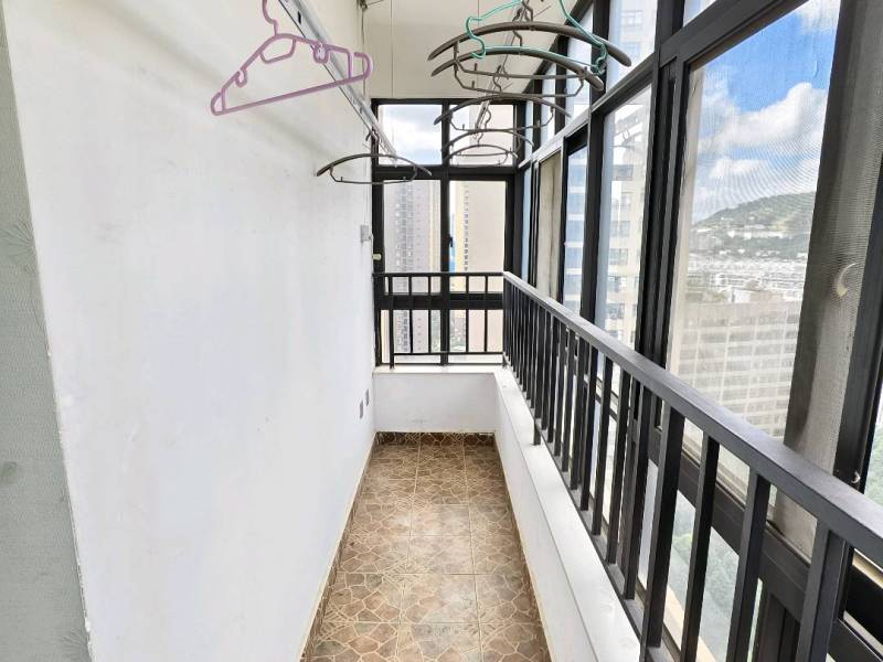 3室2廳1陽臺 春城慧谷B區(qū)陽臺