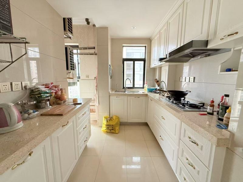 2室1廳1陽臺 同德昆明廣場A區(qū)廚房