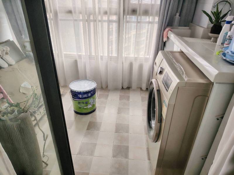 3室2廳1陽臺(tái) 中天城天闊陽臺(tái)