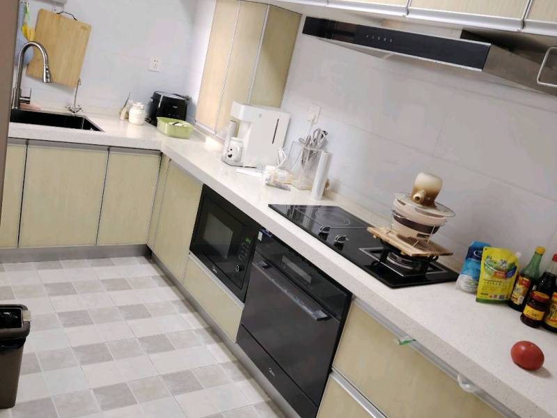 3室2廳1陽臺(tái) 中天城天闊廚房