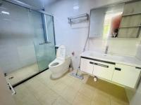 4室2廳2陽臺(tái) 華夏四季二期衛(wèi)生間