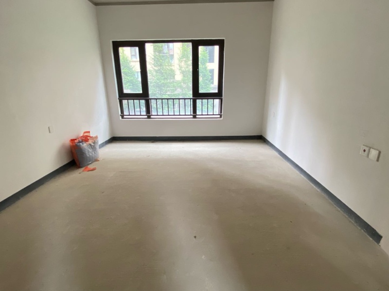 4室2廳2陽臺(tái) 萬科銀海泊岸汐望臥室