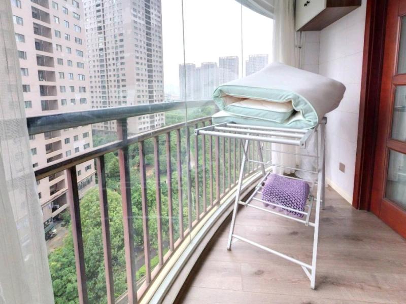 1室2廳2陽臺(tái) 理想紅樹灣公寓陽臺(tái)