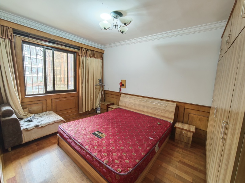 3室2廳 白龍?jiān)放P室