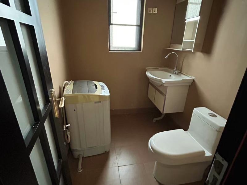 3室2廳1陽臺 新希望希望匯衛(wèi)生間