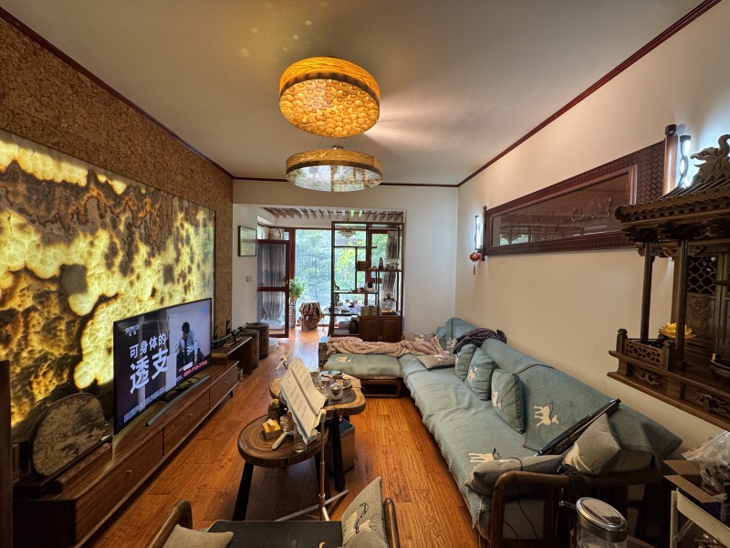 3室2廳1陽臺 滇池衛(wèi)城尚層客廳