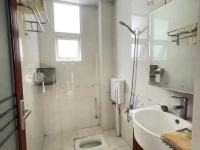 3室2廳1陽臺 晴朗云安衛(wèi)生間