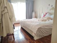 3室2廳1陽臺(tái) 中天城天闊臥室