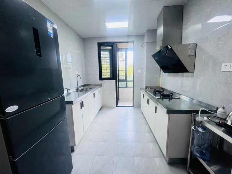 4室2廳2陽臺(tái) 華夏四季二期廚房