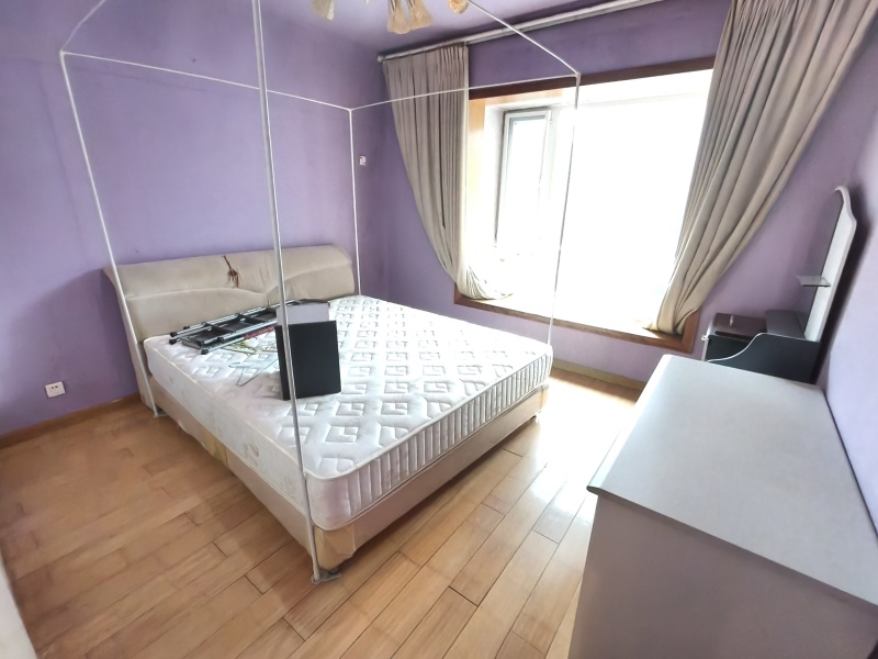 4室2廳2陽臺 酈島嘉園臥室