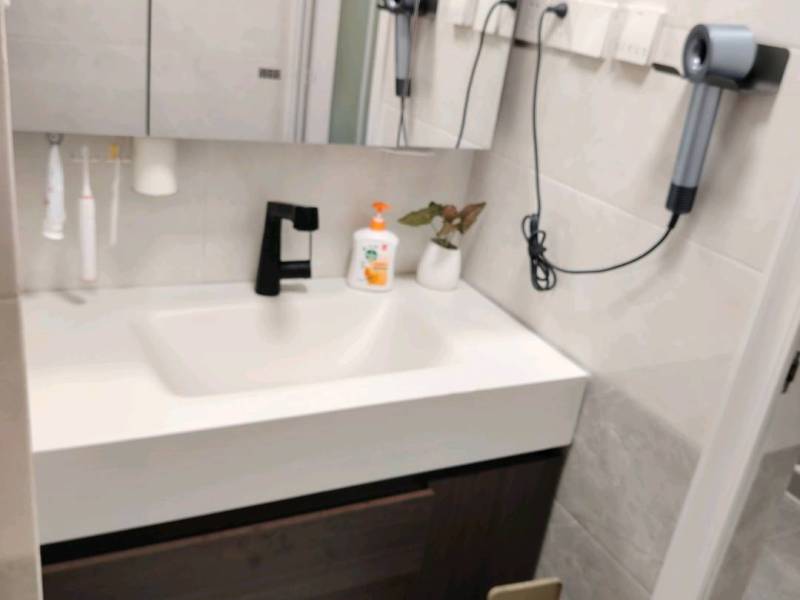 3室2廳1陽臺(tái) 中天城天闊衛(wèi)生間