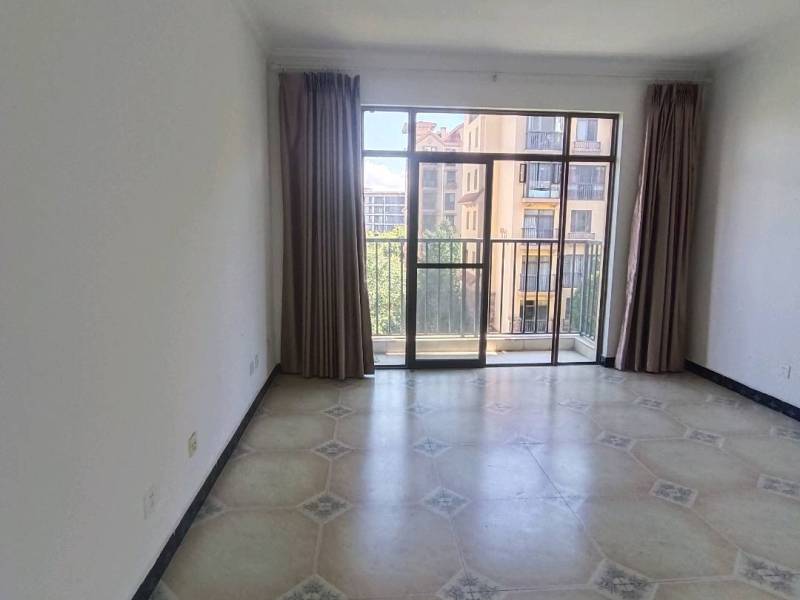 4室2廳2陽臺 萬和花園臥室