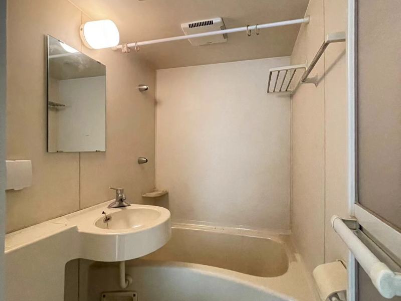 3室2廳1陽臺 晴朗云安衛(wèi)生間