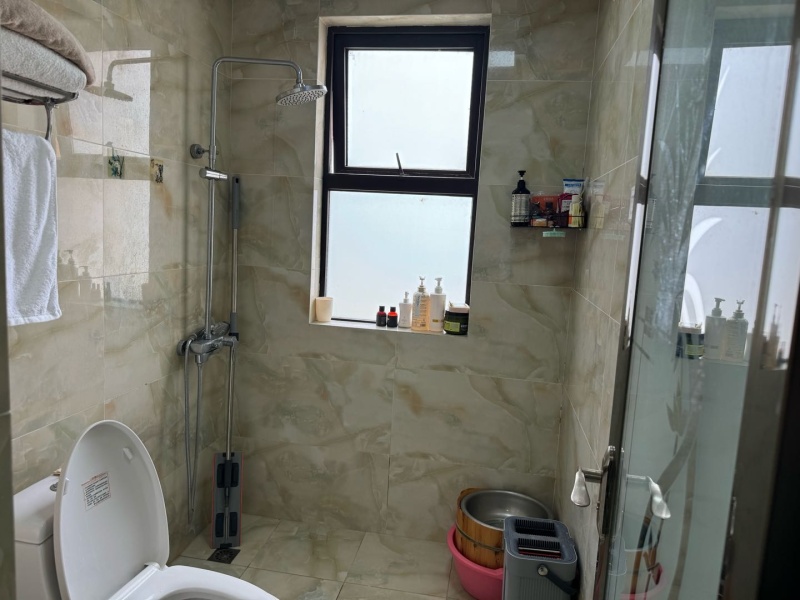 2室2廳2陽臺 新亞洲星辰園衛(wèi)生間