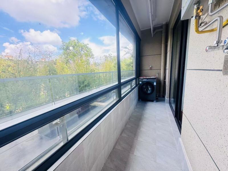 4室2廳2陽臺(tái) 華夏四季二期陽臺(tái)