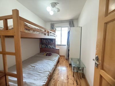 4室2廳2陽(yáng)臺(tái) 荷葉馨園