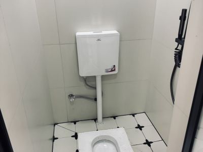3室3廳1陽臺 和平南路47號(昆明市鄉(xiāng)鎮(zhèn)局宿舍)