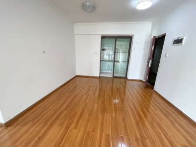 3室2廳1陽臺 潤城四區(qū)