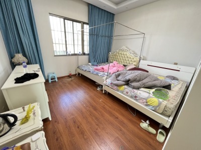 5室2廳3陽臺 香檳小鎮(zhèn)