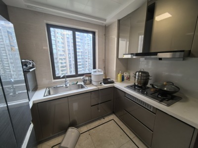 4室2廳2陽臺(tái) 中海云著