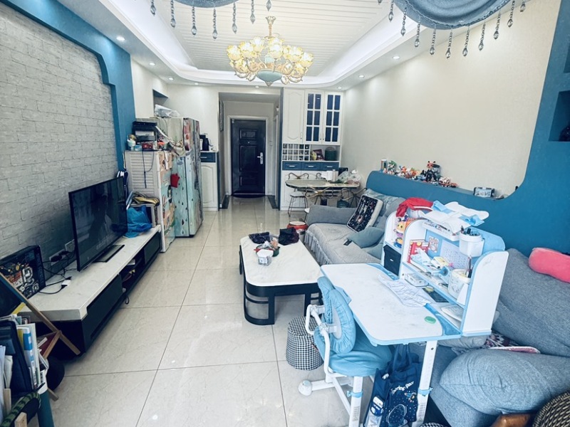 3室2廳1陽臺(tái) 新迎新城客廳