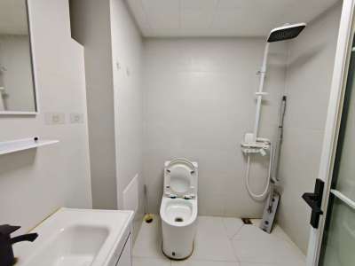 2室2廳1陽(yáng)臺(tái) 金星小區(qū)