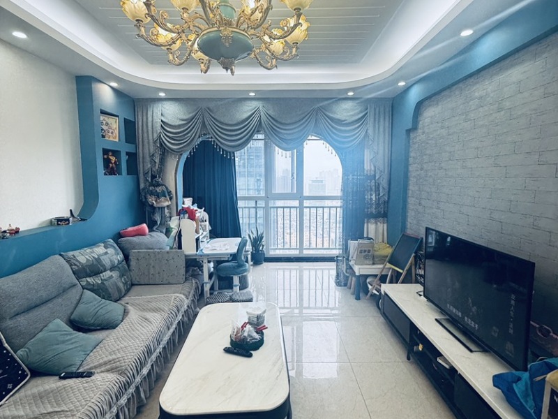 3室2廳1陽臺(tái) 新迎新城客廳