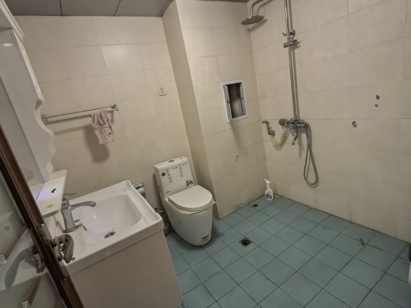 3室2廳2陽臺 百大國際榕苑衛(wèi)生間