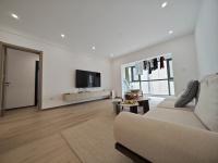 4室2廳2陽臺(tái) 萬科銀海泊岸觀瀾客廳