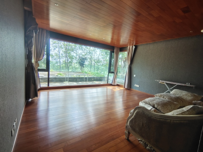 8室5廳4陽臺 世博生態(tài)城半山鄰里別墅臥室