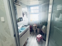 3室2廳1陽臺(tái) 新迎新城衛(wèi)生間