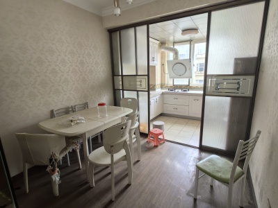 3室2廳2陽臺 百大國際榕苑餐廳