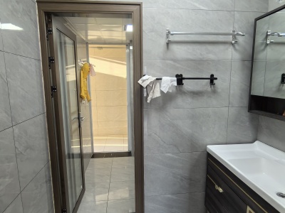 4室2廳2陽臺 西城林語小區(qū)