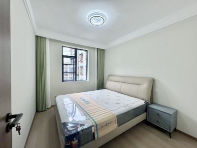 4室2廳2陽臺(tái) 金星小區(qū)10號(hào)院