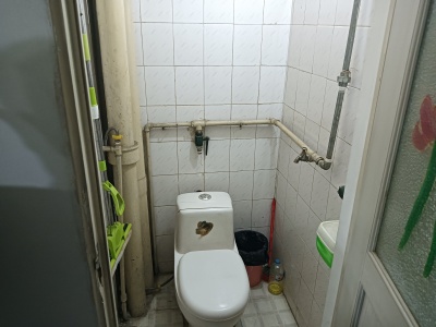 2室2廳1陽臺 新迎小區(qū)四組團