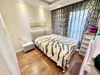 4室2廳2陽(yáng)臺(tái) 龍湖水晶酈城